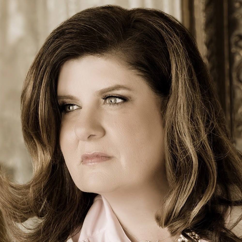 Meet your Posher, Dee